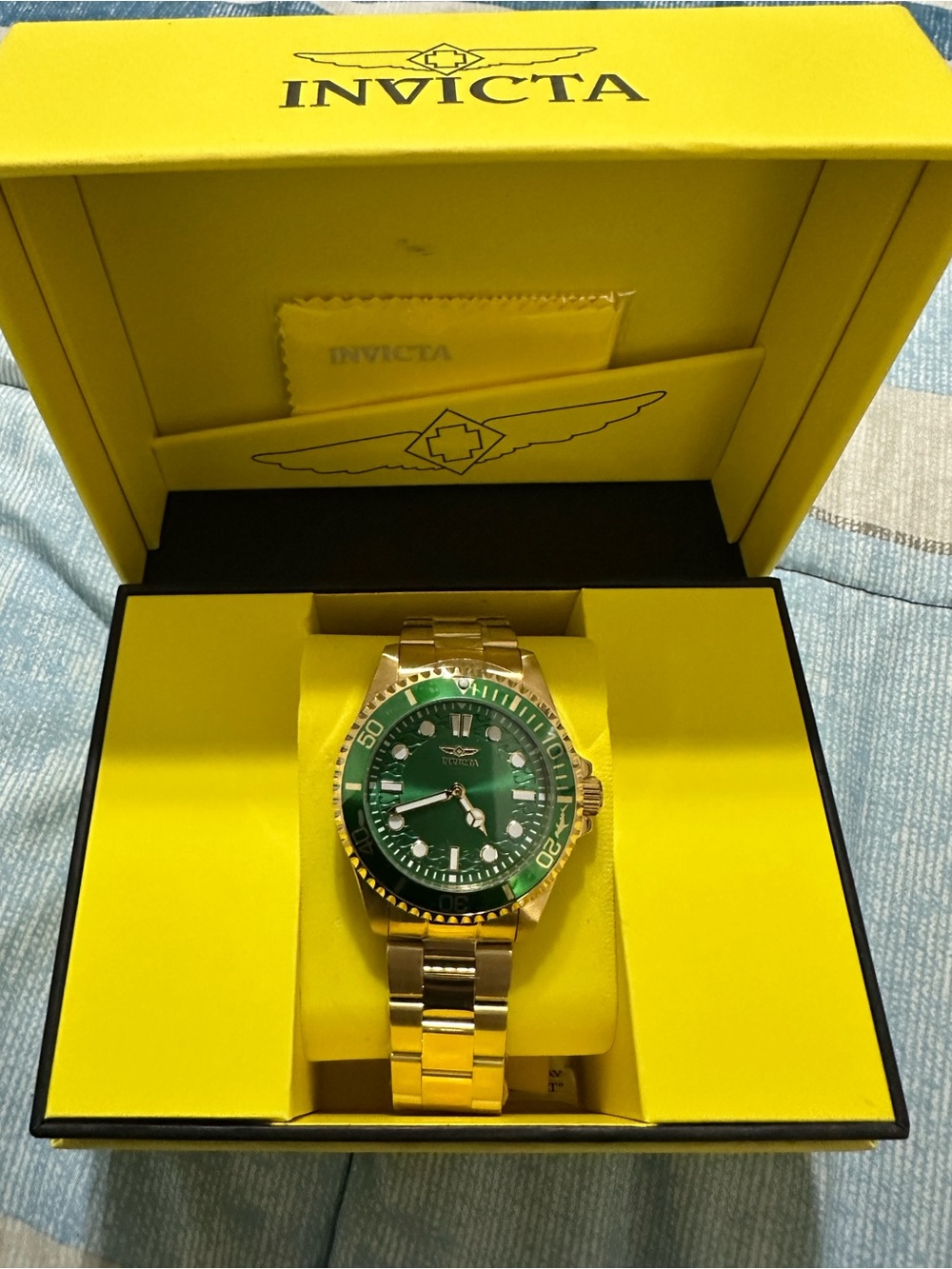 Invicta Pro Diver Crestcore Men's Watch - 43mm. Gold (49702)